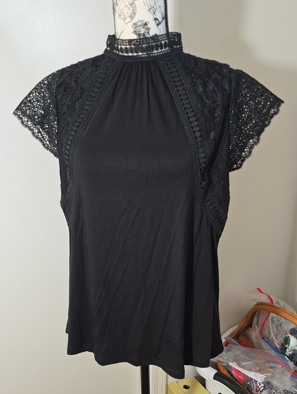 Cable & Gauge Black Lace Cap-Sleeve Mock Neck Top